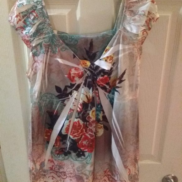 Two for One Tops! - Picture 4 of 5